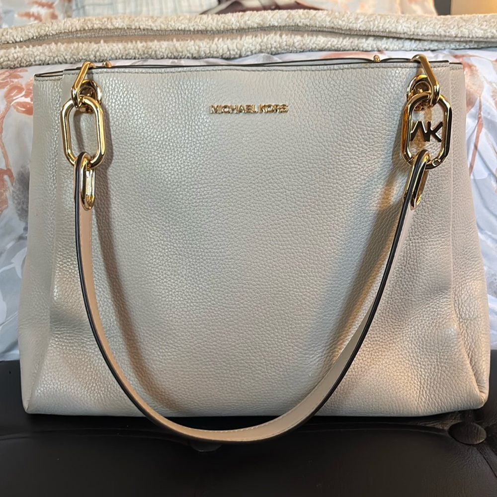 Michael Kors Trisha Large Pebbled Leather Shoulder Bag